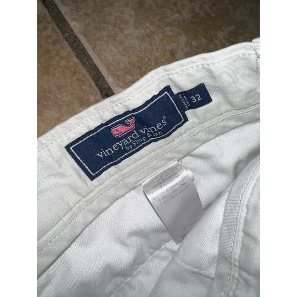 Mens Vineyard Vines Shorts Size 32 - Picture 2 of 3